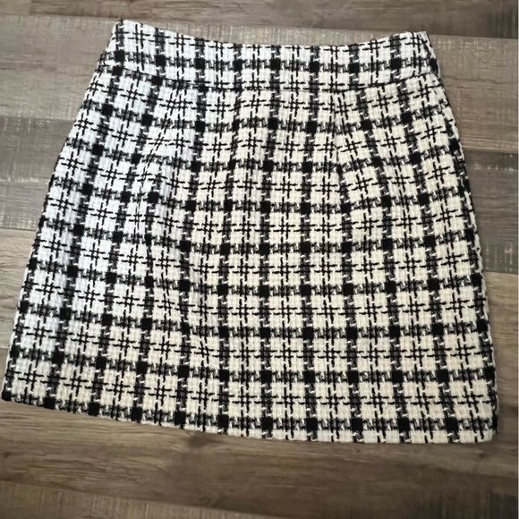 VILA Black and White Checkered Mini Skirt Sz 36 EUC - Picture 8 of 11